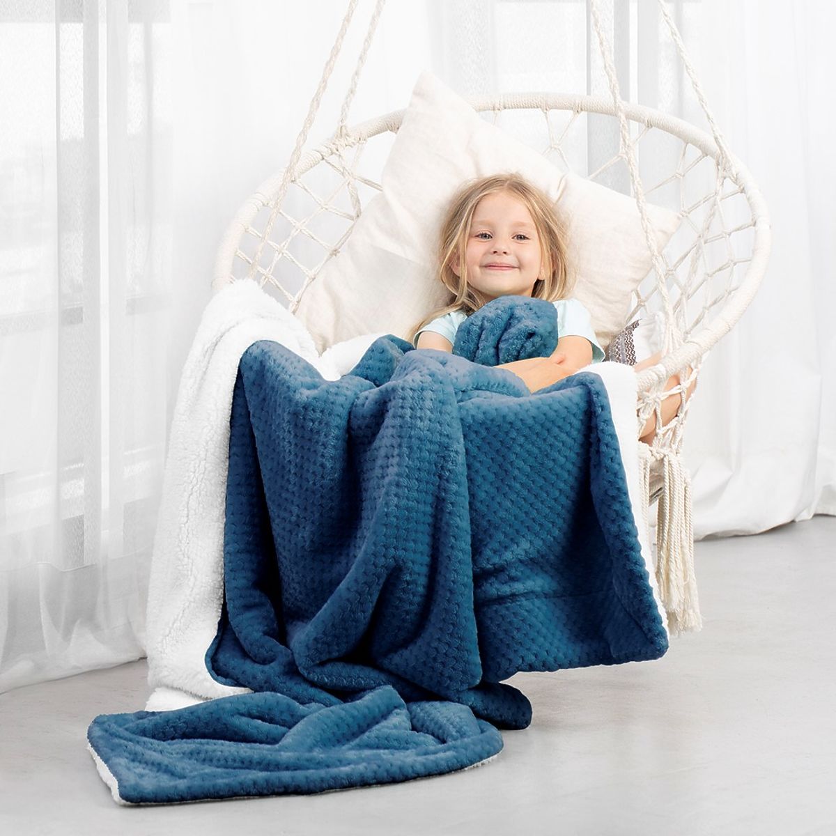 Coperta SHLEEPY colore indaco jacquard stile classico 130x180