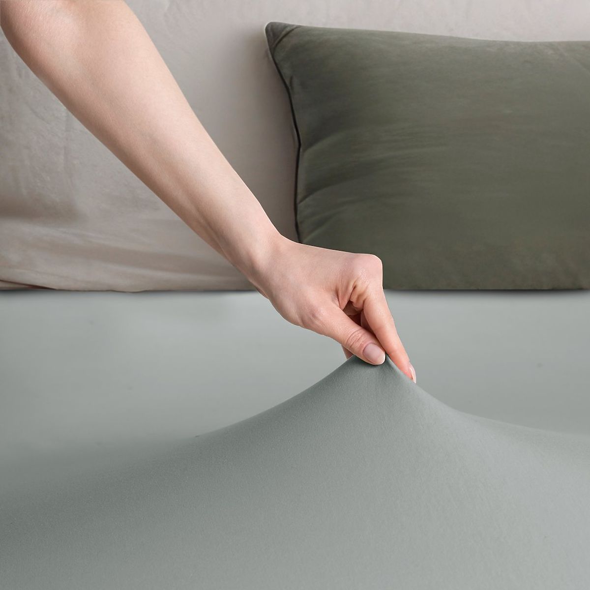 Lenzuolo AMBER colore grigio stile classico materiale jersey 80-90x200 DecoKing
