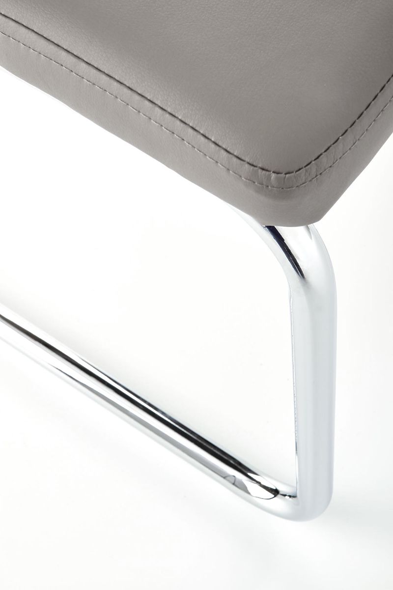 Set di 2 sedie in metallo cromato ARCO in ecopelle, grigio cenere