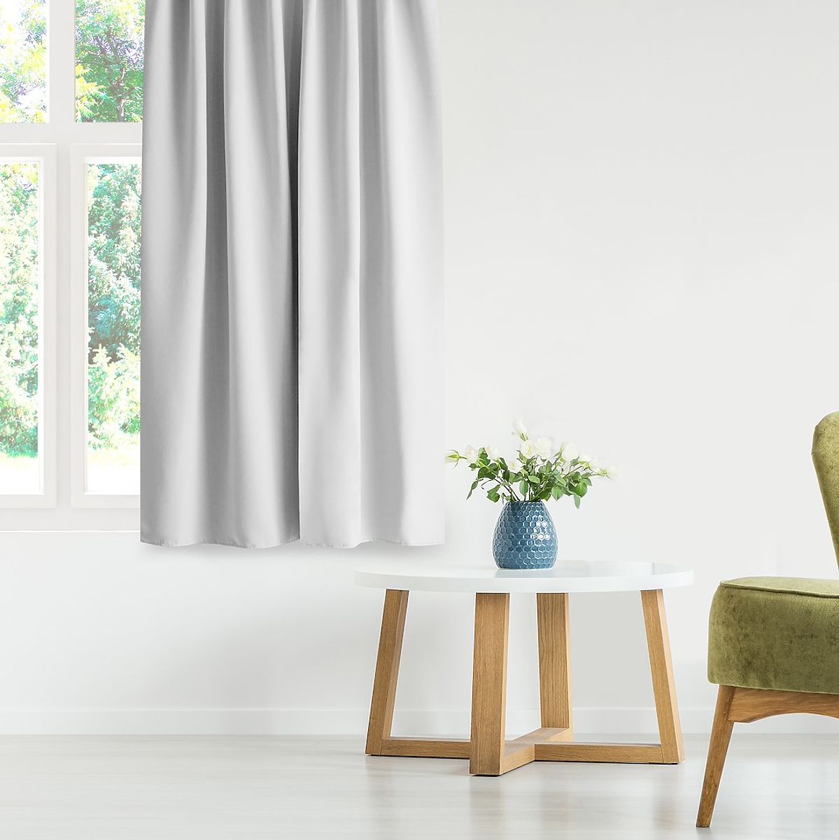 Tenda RESTILO BLACKOUT colore bianco, stile classico, anelli argentati, materiale blackout