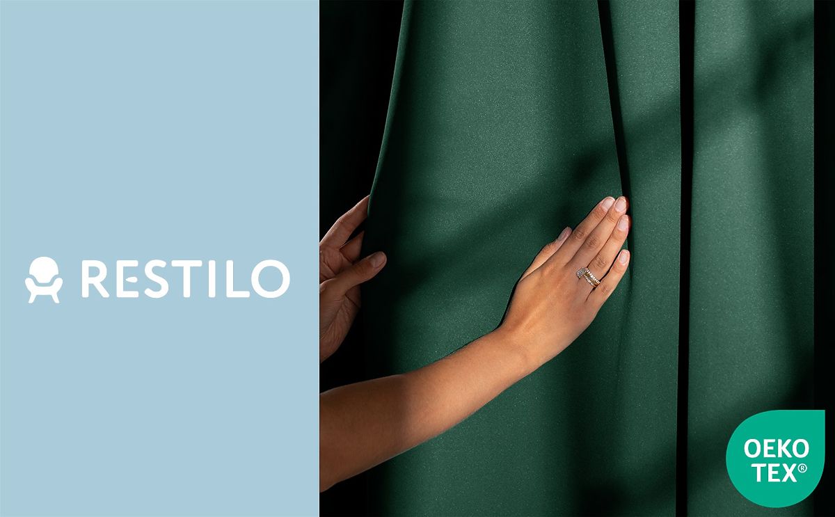 Tenda RESTILO BLACKOUT colore verde bottiglia con nastro stile classico occhielli argento