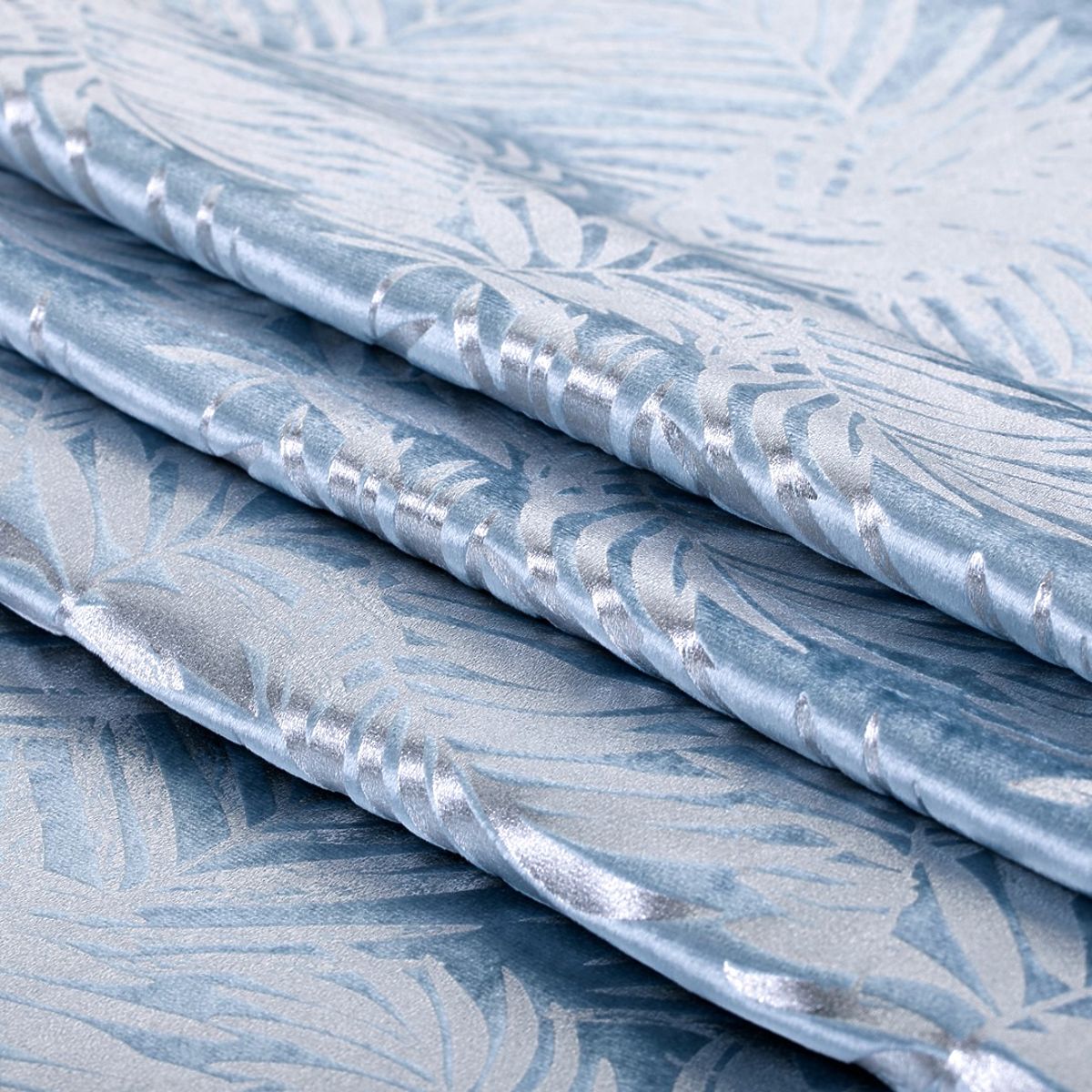 Tenda SILVERLEAVES colore azzurro stile glamour occhielli argento velluto 140x245 AmeliaH