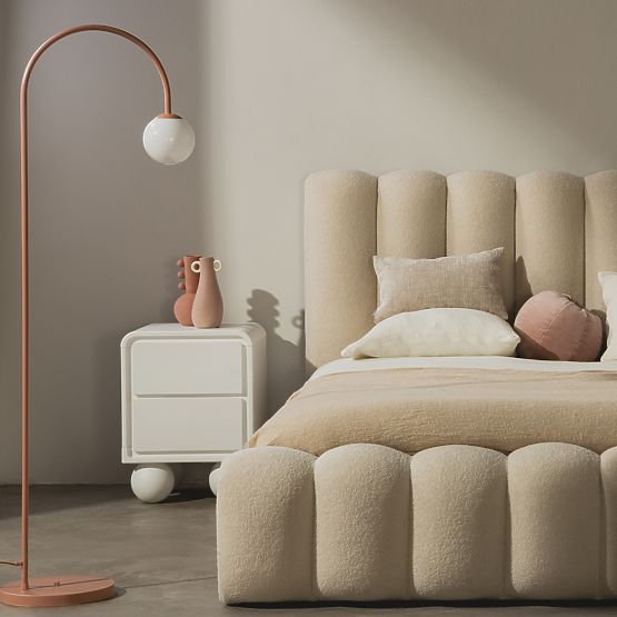 Comodino Lauria bianco, arrotondato, gambe a sfera