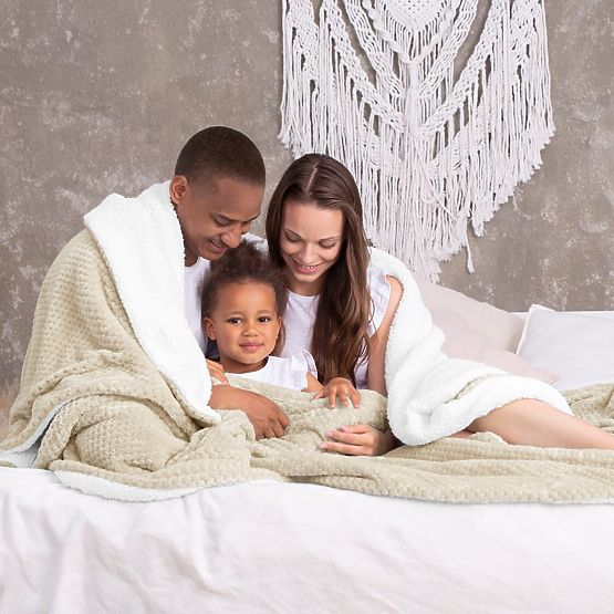 Coperta SHLEEPY colore beige con motivo jacquard stile classico 220x240