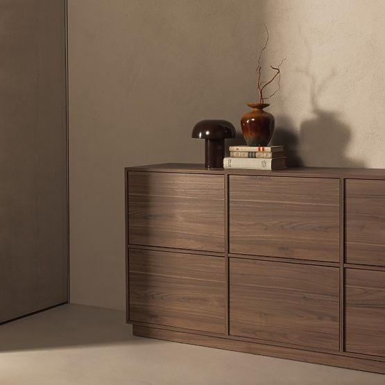 Credenza a otto ante Japandi noce royal
