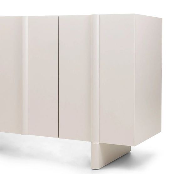 Credenza a quattro ante Moss color cashmere, arrotondata