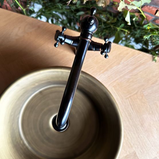 Lavabo senza tempo REA Betty