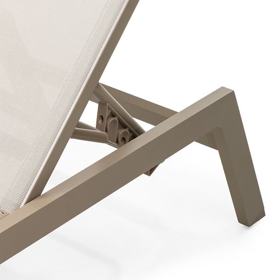 Lettino da giardino Shelly regolabile, in alluminio, beige