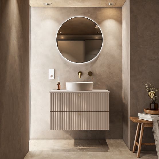 Mobiletto sotto lavabo da appoggio Nelli 80 cm, color cashmere, scanalato, maniglie dorate