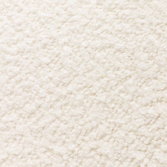 Poltrona imbottita Imai bianca, forme arrotondate