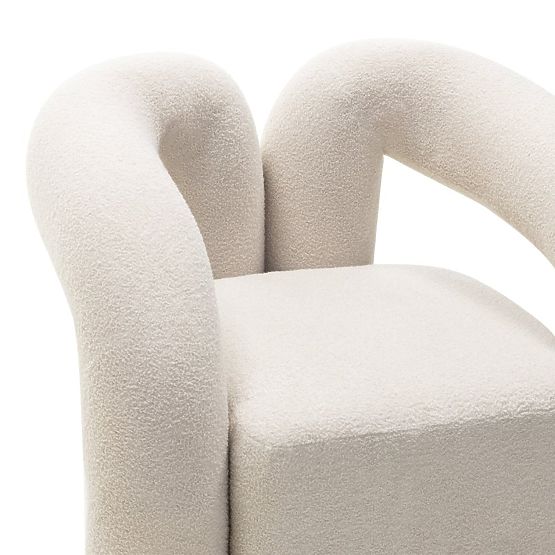 Poltrona imbottita Merry beige chiaro, boucle, forma arrotondata