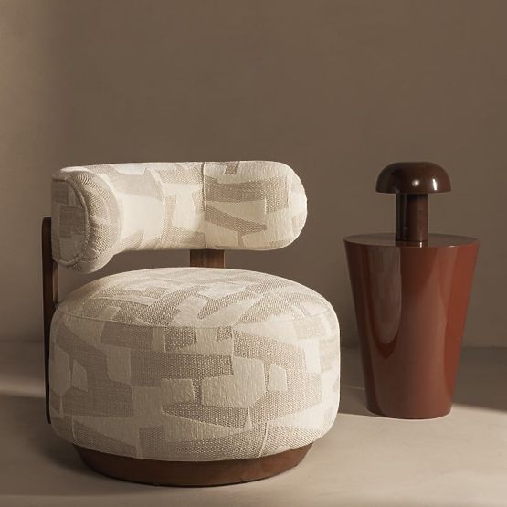 Poltrona Relax Dolce, forme arrotondate, beige/crema, noce
