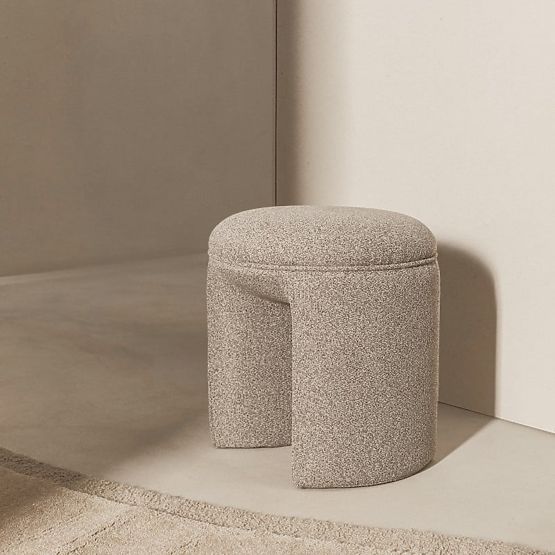 Pouf imbottito Cove, arrotondato, marrone chiaro