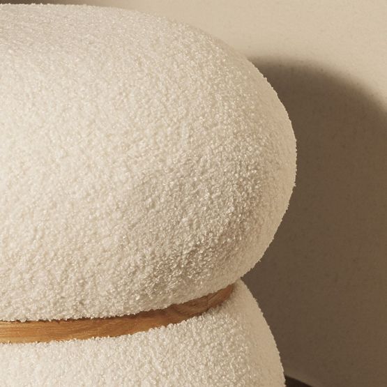 Pouf imbottito Muss, rotondo, bianco, bouclé