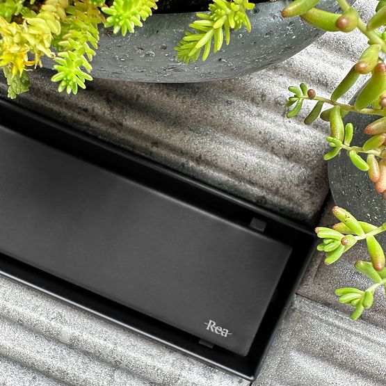 Scarico lineare REA Neox per Nero 50