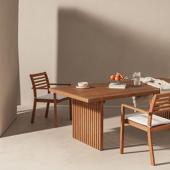 Sedia da giardino Familis ll in legno di eucalipto FSC, aspetto teak, beige