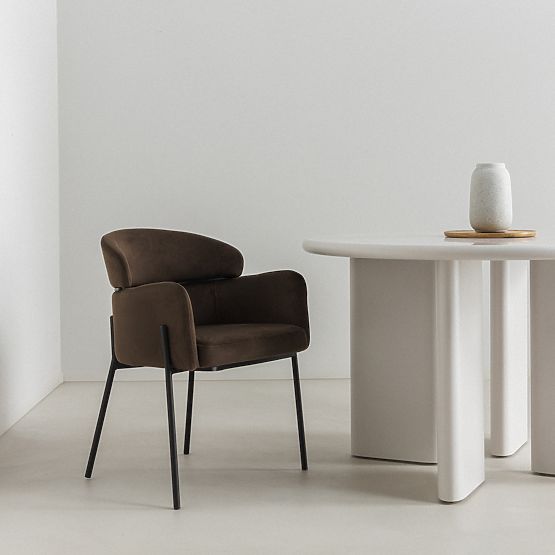 Sedia da pranzo Granda, cioccolato/espresso, velluto