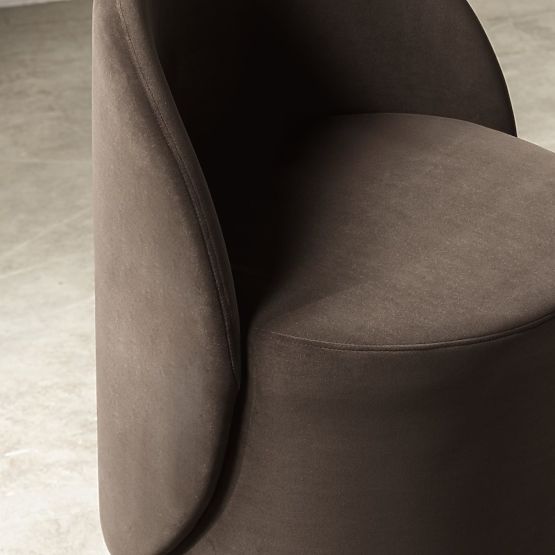 Sedia girevole Enzo, forme arrotondate, cioccolato/espresso, velluto