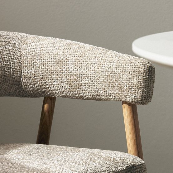 Sedia imbottita Giovani, beige/legno di quercia, arrotondata