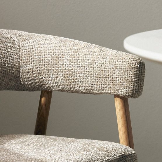 Sedia imbottita Giovani, beige/legno di quercia, arrotondata