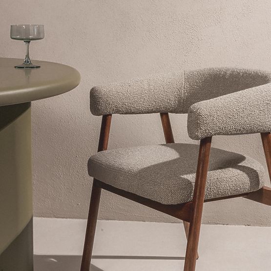 Sedia imbottita Giovani, marrone chiaro/legno di quercia, arrotondata