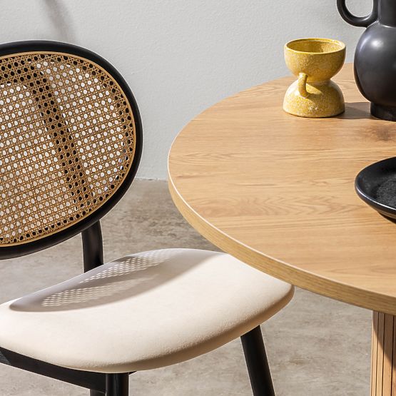 Sedia in legno Monet con intreccio viennese, rattan, velluto, nero/beige