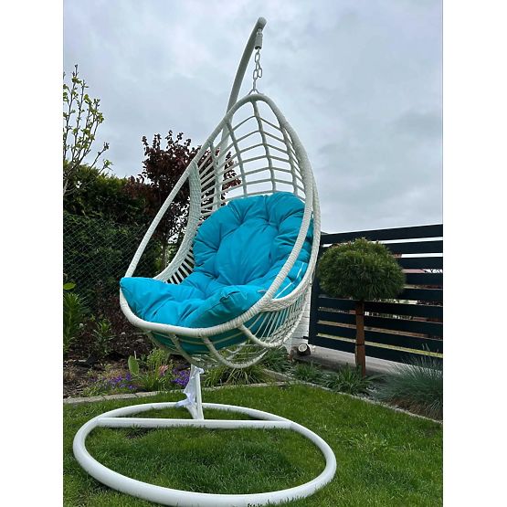 Sedia sospesa BELLISSIMO (sedia + telaio) in technorattan bianco con cuscino blu, rivestimento GRA