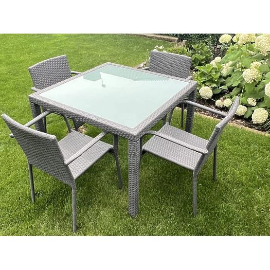Set da pranzo in tecnorattan (tavolo 100x100 + 4 sedie) AVVICENTE grigio