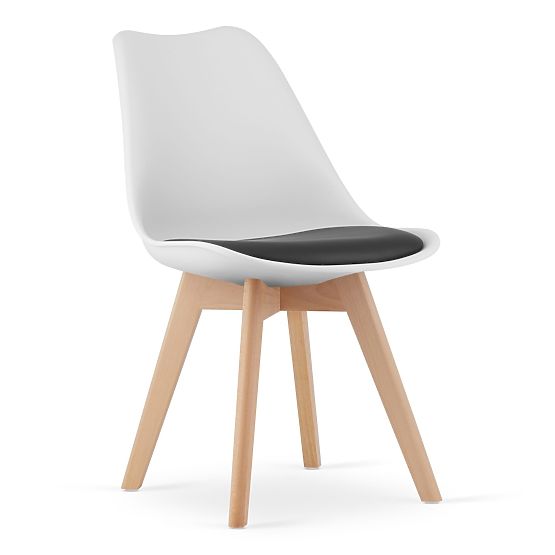Set di 4 sedie bianche e nere con gambe in legno