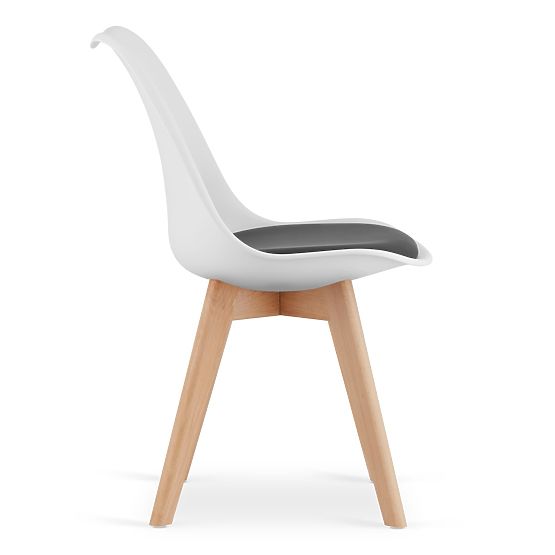 Set di 4 sedie bianche e nere con gambe in legno