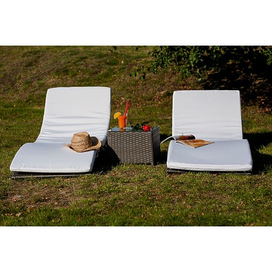 Set di lettini con tavolino SUCCESSO in tecnorattan grigio