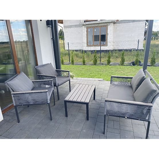 Set di mobili da giardino in alluminio (2 poltrone, divano + tavolino) CORTO rattan tecnico grigio r