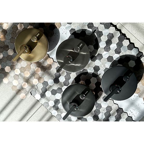 Set doccia ad incasso Rea Ontario Nero + BOX