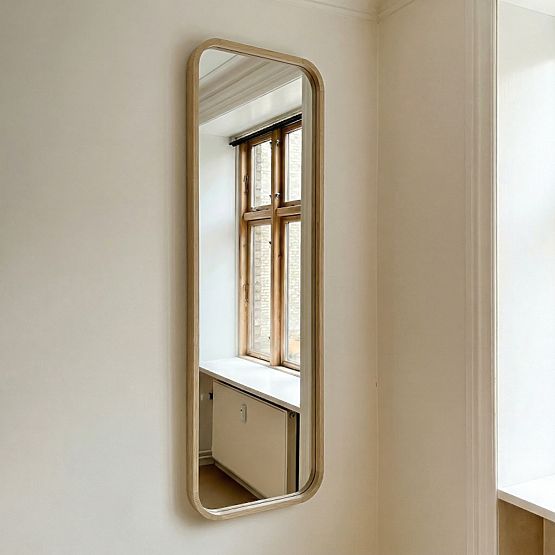 Specchio sospeso in cornice di legno Spira 60x160 cm, rettangolare, arrotondato, naturale