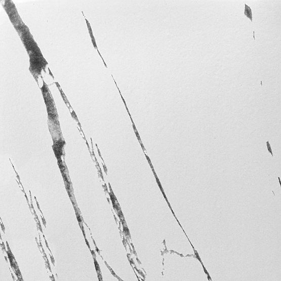 Supporto per piante in metallo TRETORRI marmo bianco