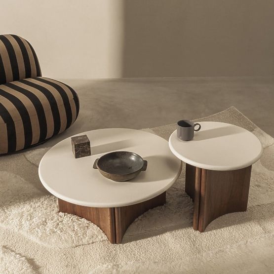 Tavolino da caffè Marlo 80 cm, bianco crema/noce, microcemento