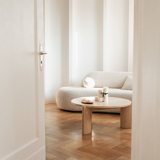 Tavolino da caffè Medley 90 cm, rotondo, travertino/frassino