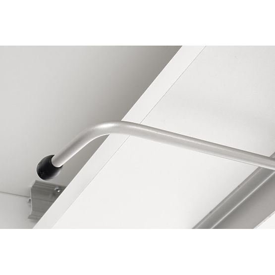 Tavolino da conferenza BUSETTI piano: bianco opaco, gambe: bianco opaco (2p=1ks)