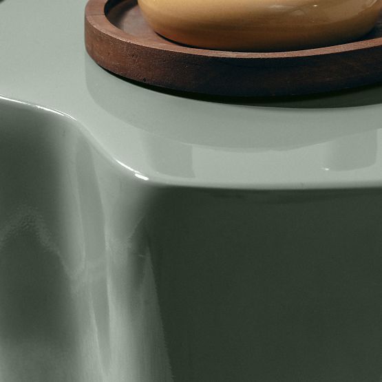 Tavolino laterale Bow 49 cm, salvia, lucido, forme arrotondate