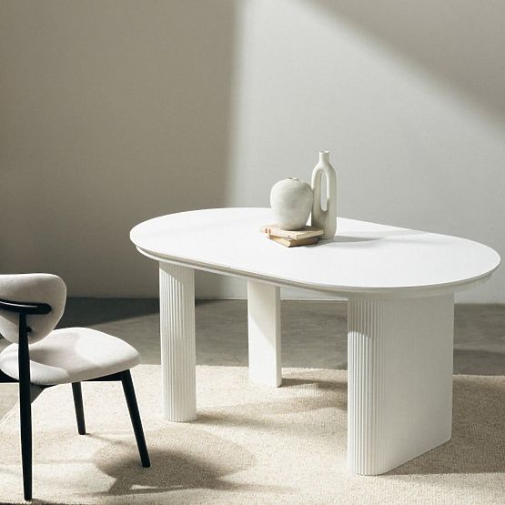 Tavolo allungabile Audrey 160-240 cm, ovale, bianco, con scanalature, forme arrotondate