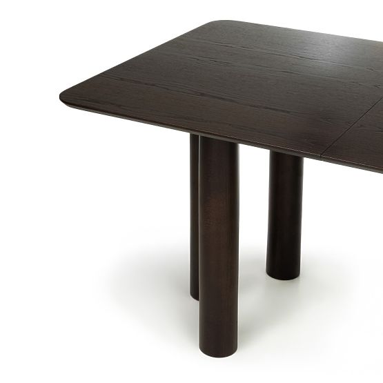 Tavolo allungabile Loa 140-200 cm, impiallacciatura di quercia, noce, legno di faggio, arrotondato