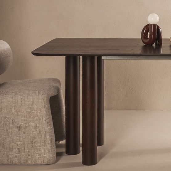 Tavolo allungabile Loa 140-200 cm, impiallacciatura di quercia, noce, legno di faggio, arrotondato