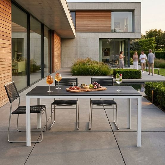 Tavolo da giardino per 6 persone 156x78 cm in polywood mobili da terrazza grigio bianco MultiGarden