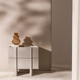 Comodino Moss color cashmere, arrotondato