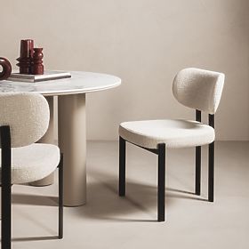 Sedia imbottita Flare, beige chiaro/gambe nere