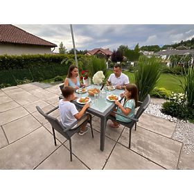 Set da pranzo in tecnorattan (tavolo 100x100 + 4 sedie) AVVICENTE grigio