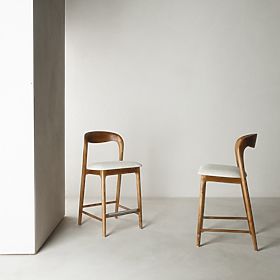 Sgabello da bar in legno Harper, arrotondato, naturale/beige chiaro