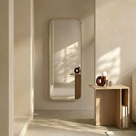 Specchio sospeso in cornice di legno Spira 60x160 cm, rettangolare, arrotondato, naturale